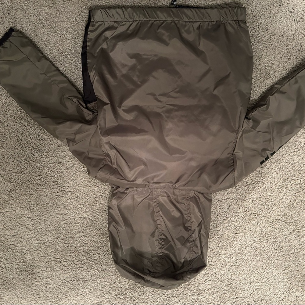 ✅ Nike Toddler Windrunner Jacket Red Black White 2T NWOT - Picture 4 of 9